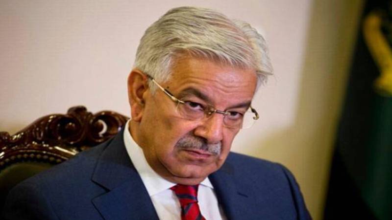 خواجہ آصف کا گٹر کے ڈھکن چوروں کو سرعام گولی مارنے کا مطالبہ