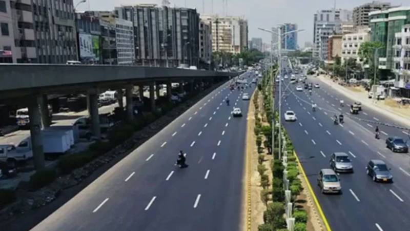 کراچی: شارع فیصل پر رفتار کی حد بڑھانے کی قرارداد سندھ اسمبلی میں جمع