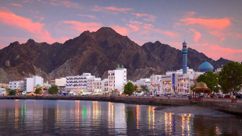 عمان میں وسیع پیمانے پر روزگار کے مواقع فراہم کیے گئے