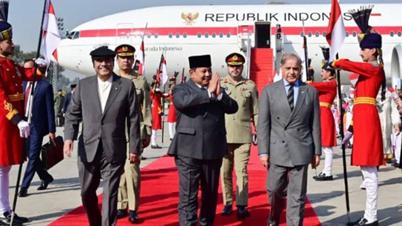 انڈونیشیا کے صدر پرابوو سوبیانتو پاکستان پہنچ گئے