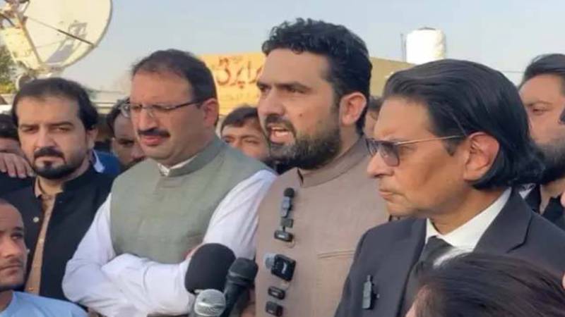 آج دسویں مرتبہ اڈیالہ جیل آیا ہوں، کیا میں ایک صوبے کا وزیراعلیٰ نہیں ہوں: وزیر اعلیٰ سہیل آفریدی 