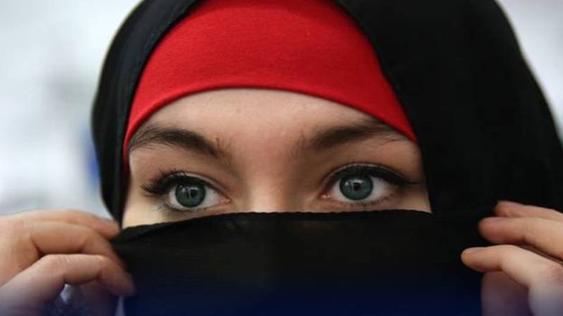 آسٹریا میں 14 سال سے کم عمر طالبات کے حجاب پر پابندی کا قانون منظور کا امکان