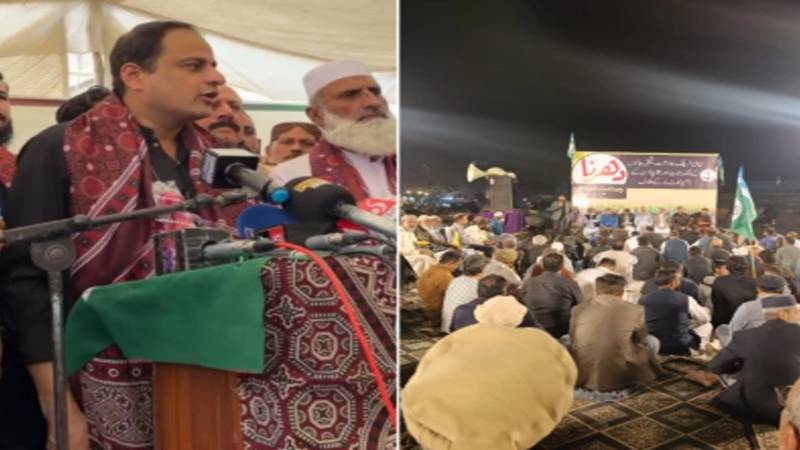 منافقین دھرنے دیکر عوام کو پریشان کرتے ہیں، یہ سڑکیں انکے والد کی نہیں، میئر کراچی