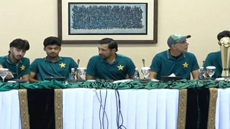 وزیراعظم کی انڈر 19 ایشیا کپ فاتح ٹیم سے ملاقات، کھلاڑیوں کے لیے ایک ایک کروڑ روپے انعام کا اعلان