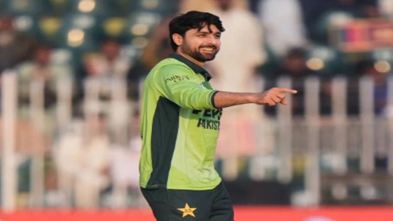 مسٹری اسپنر ابرار احمد بنگلہ دیش پریمیئر لیگ سے باہر ہوگئے