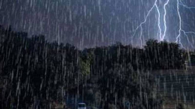 نئے سال کے آغاز پر ملک کے مختلف علاقوں میں بارش اور برفباری کا امکان