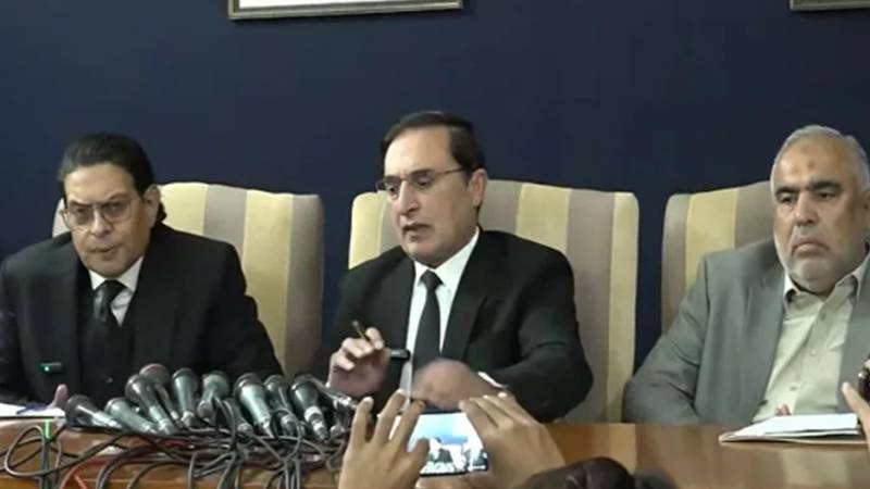 پی ٹی آئی کا وفاقی حکومت سے کے پی حکومت کو اعتماد میں لیکر فیصلہ کرنے کا مطالبہ