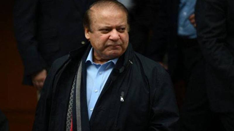 میاں نواز شریف شالامار ہسپتال میں اپنے بچپن کے دوست ملک نذیر کی عیادت کیلئے پہنچ گئے