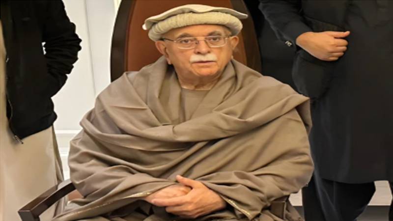 نواز شریف دوست ہیں مگر آپ جانتے ہیں کہ آپ غلط کر رہے ہیں، محمود خان اچکزئی