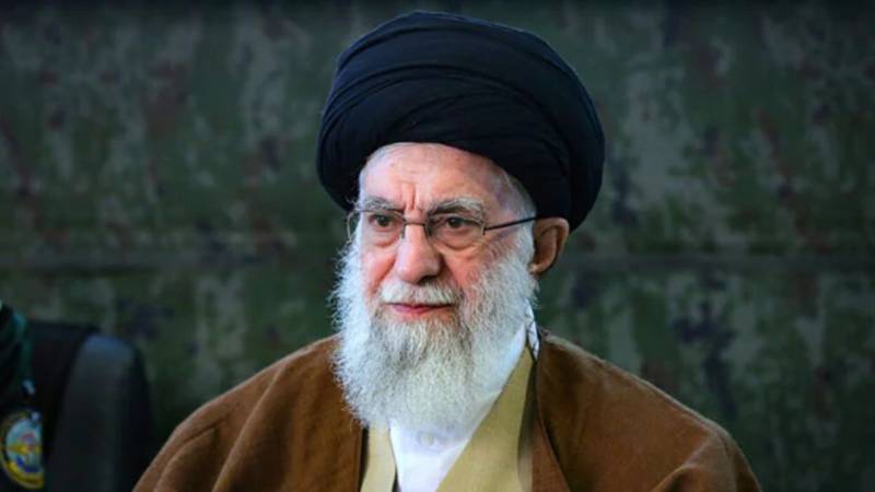 کچھ فسادی عوامی املاک کو نقصان پہنچا کر ٹرمپ کو خوش کرنا چاہتے ہیں: آیت اللّٰہ خامنہ ای