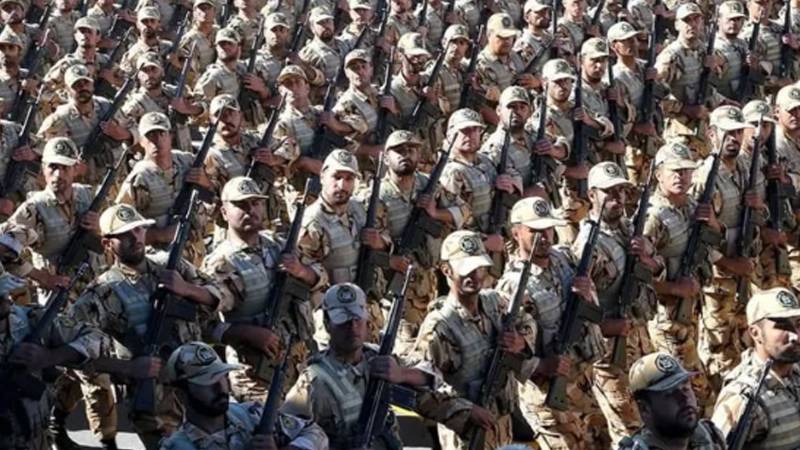 عزم کے ساتھ ہر سازش کا مقابلہ کریں گے: ایرانی فوج