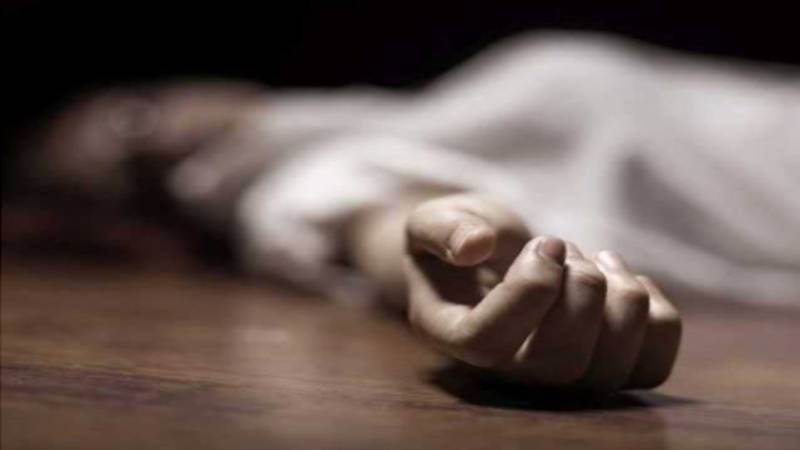 لاہور میں گھریلو ناچاقی، شوہر نے بیوی کو ٹوکے کے وار سے قتل کردیا