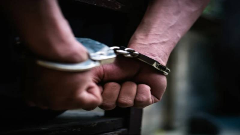 راولپنڈی: گھریلو ملازمہ اور شوہر سمیت 3 ملزمان طلائی زیورات کے کیس میں گرفتار