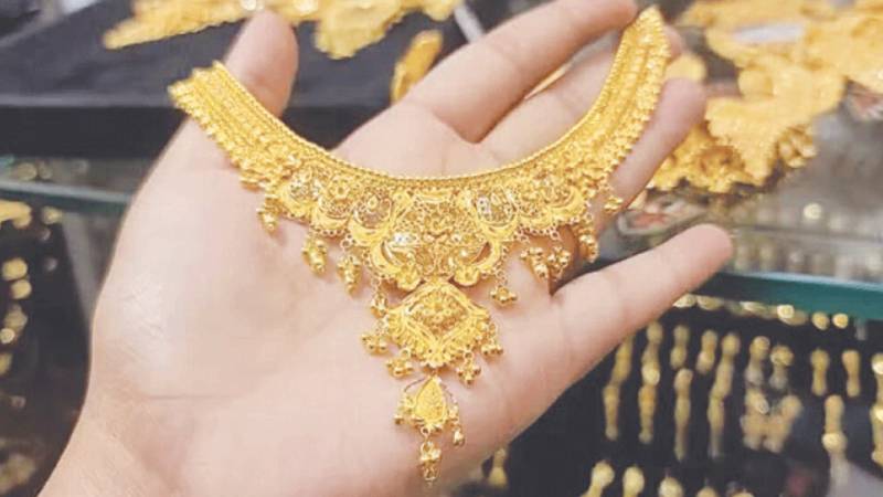 سونے کی قیمتوں میں ریکارڈ اضافہ، فی تولہ 4 لاکھ 81 ہزار 862 روپے تک پہنچ گیا