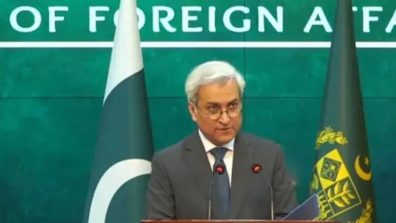 پاکستان ایران میں امن و استحکام کے لیے حالات پر نظر رکھے ہوئے ہے: ترجمان دفتر خارجہ