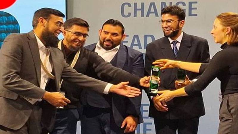 بلوچستان کے نوجوان نے عالمی ایوارڈ جیت کر ملک کا نام روشن کر دیا