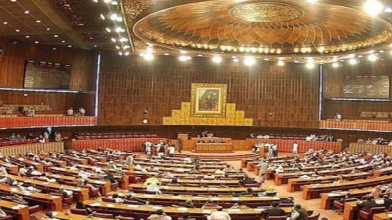 گوشوارے جمع کروانے والے 32 ارکان اسمبلی کی رکنیت بحال