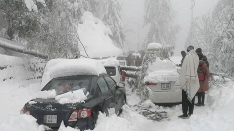 مری میں شدید برفباری کی پیشگوئی، 12 سے 20 انچ تک الرٹ جاری