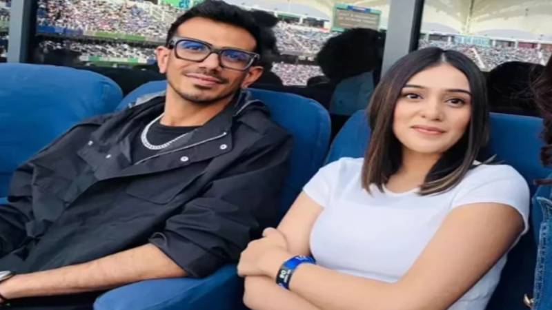 طلاق کے بعد یوزویندر چہل کو نیا صدمہ، گرل فرینڈ نے انسٹاگرام پر ان فالو کر دیا