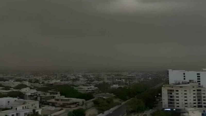 کراچی میں موسم کی پیشگوئی: گرج چمک کے ساتھ بارش اور سردی میں اضافہ