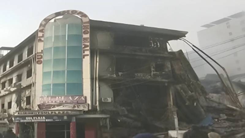 راولپنڈی: گل پلازا آگ کے بعد کمرشل اور ملٹی اسٹوری عمارتوں کا بلڈنگ سیفٹی سروے شروع