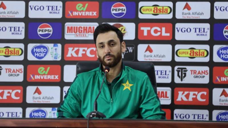 بابر اعظم کو بیٹنگ کرنے دیں، آسٹریلیا کے خلاف سیریز جیتنا چاہتے ہیں:سلمان علی آغا