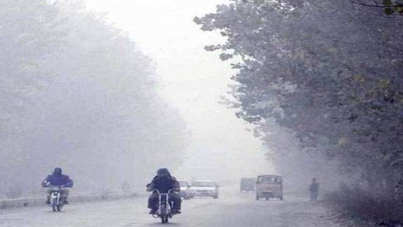 ملک کے بالائی علاقوں میں برفباری رک گئی، شدید سردی کی لہر برقرار