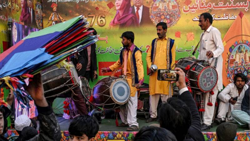 بسنت کا آج آخری روز، لاہور بھر میں جشن کا سماں برقرار