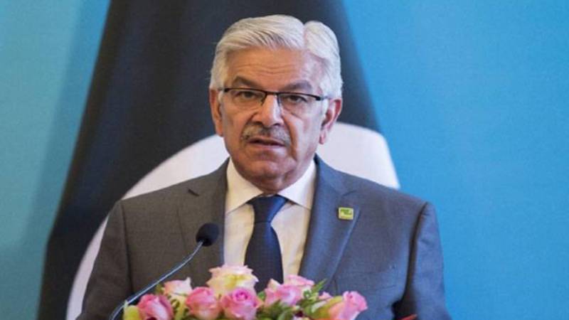 ملک میں بھیک مانگنا منظم کاروبار بن چکا:وزیر دفاع 