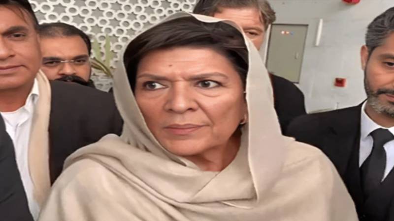 علیمہ خان کے ناقابلِ ضمانت وارنٹِ جاری، کل گرفتار کرکے پیش کرنے کا حکم
