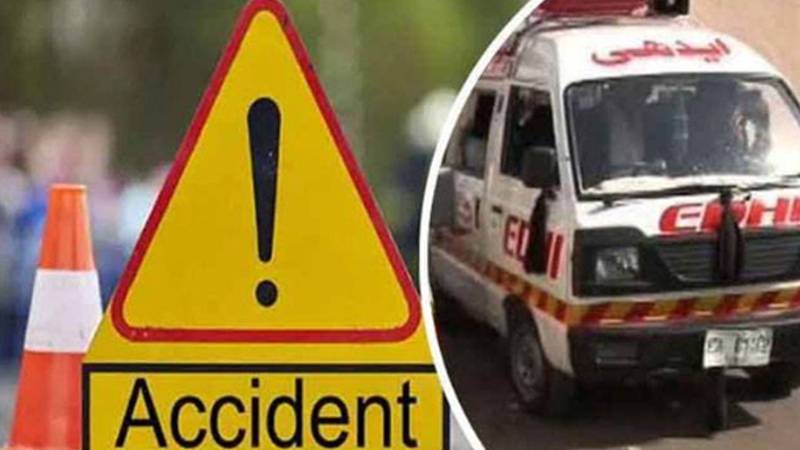 سپر ہائی وے پر خوفناک حادثہ، جاں بحق افراد کی تعداد 13 ہو گئی