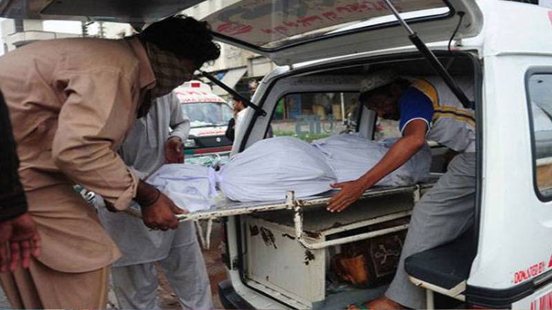 گلبرگ: ٹرین کی ٹکر سے شخص جاں بحق، تحقیقات کا آغاز