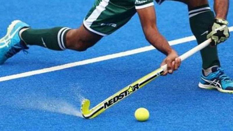 پاکستان ہاکی فیڈریشن نے عماد شکیل بٹ پر 2 سالہ پابندی عائد کرنے کا اعلان کیا
