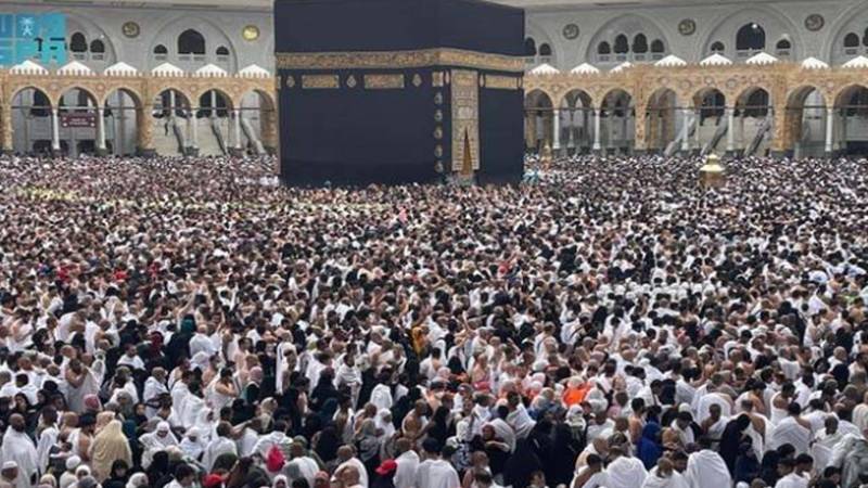 رمضان کا پہلا جمعہ: مسجد الحرام، مسجد نبویﷺ، مسجد قبلتین، مسجد قباء میں 20 لاکھ سے زائد زائرین کا اجتماع