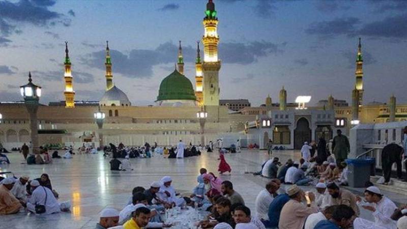 سعودی عرب: حرمین شریفین میں اعتکاف کے لیے رجسٹریشن کا آغاز