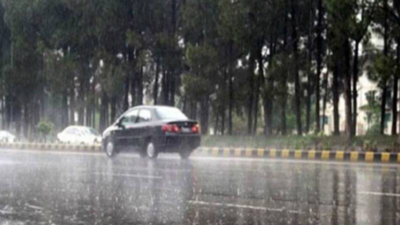 لاہور میں کل سے بارش کا امکان، فضائی آلودگی برقرار