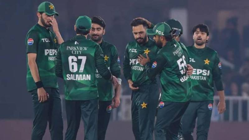 نیوزی لینڈ کی سری لنکا پر بڑی فتح، پاکستان کے سیمی فائنل کے امکانات مشکل میں
