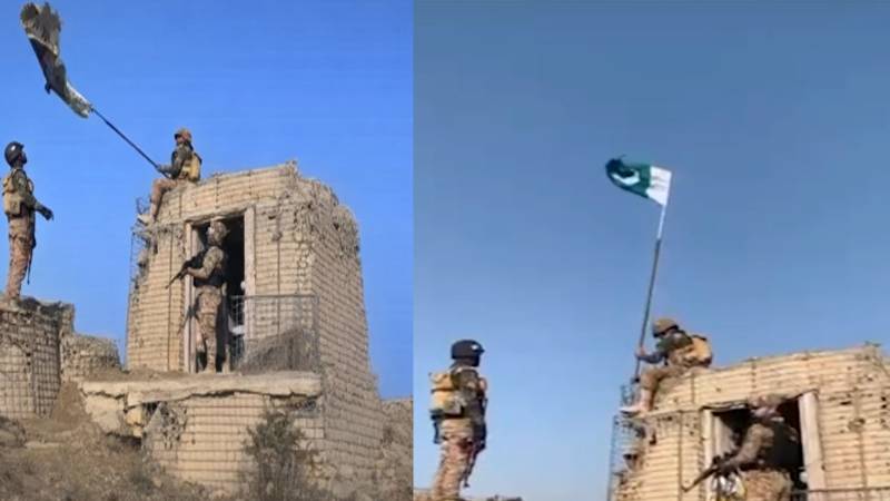 پاک فوج کی کارروائی: افغان جھنڈا احترام سے اتارا، پاکستانی پرچم فخر سے لہرا دیا گیا
