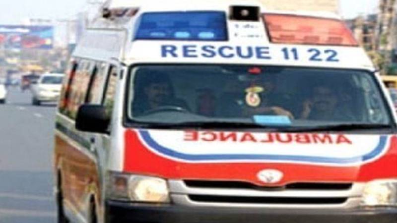 دھرم پورہ انڈرپاس: موٹرسائیکل سوار فٹ پاتھ سے ٹکرایا، نوجوان جاں بحق