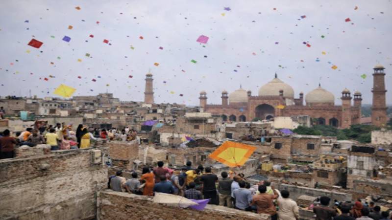 لاہور ہائیکورٹ؛ پنجاب بھر میں بسنت منانے سے متعلق درخواست پر پیشرفت