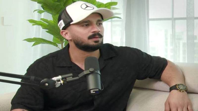 طلاق کے بعد رجب بٹ کا نیا بیان وائرل، سوشل میڈیا پر ہنگامہ برپا