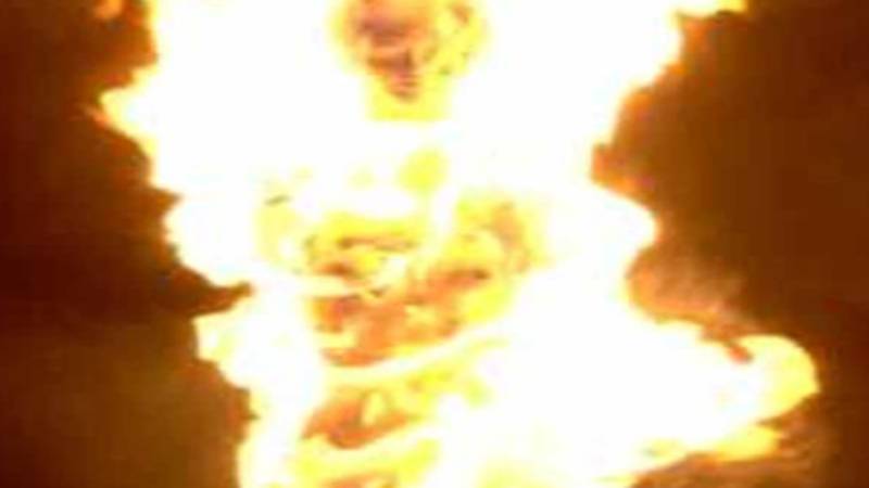 خوشاب: سابق شوہر نے خاتون پر پٹرول چھڑک کر آگ لگائی، 26 سالہ چمن بتول جاں بحق