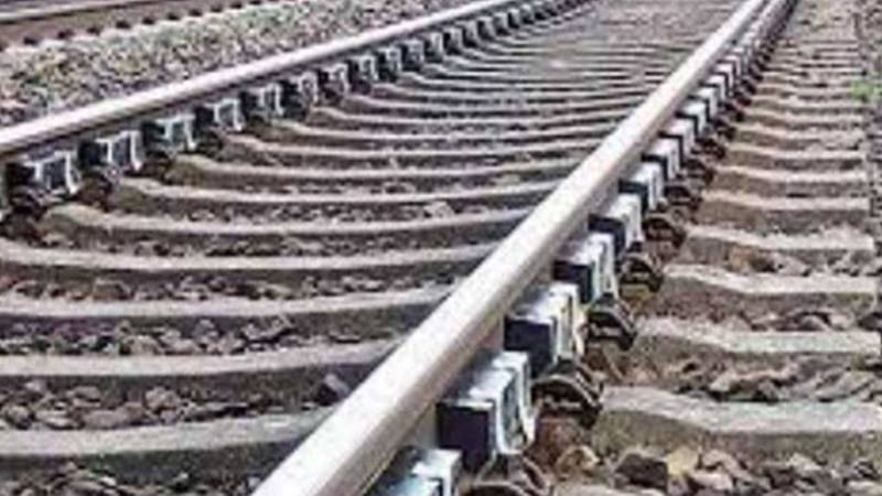 پاکستان ایکسپریس محراب پور کے قریب حادثے کا شکار