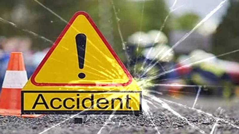 لکی مروت: بس اور کوچ کے تصادم میں 2 جاں بحق، 10 زخمی