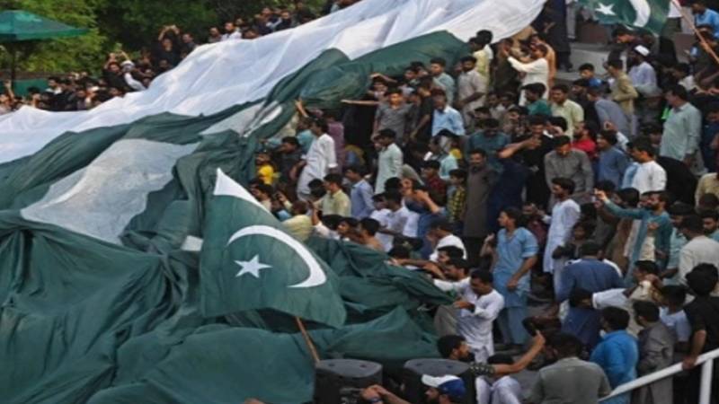 یوم پاکستان: خواتین اور نوجوانوں نے قوم کے نام عزم و ہمت کا پیغام دیا
