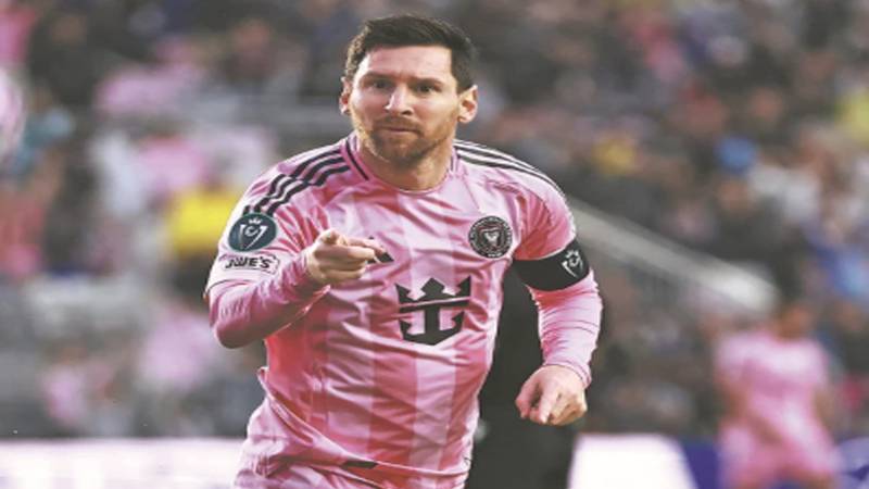 لیونل میسی نے کرسٹیانو رونالڈو سے اعزاز چھین لیا
