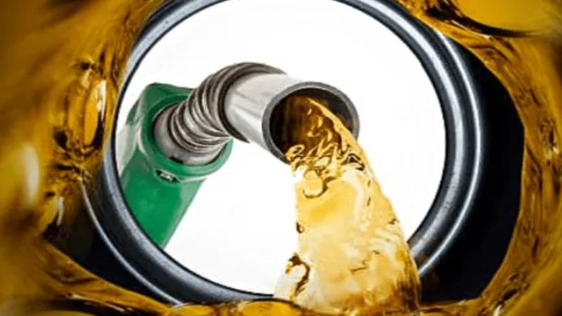 سری لنکا میں پیٹرول و ڈیزل مہنگا، قیمتوں میں بڑا اضافہ