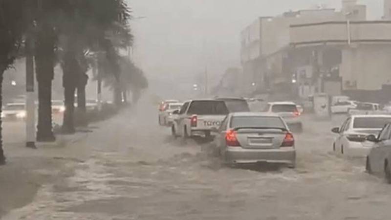 مکہ مکرمہ اور دیگر شہروں میں موسلادھار بارش، موسم خوشگوار