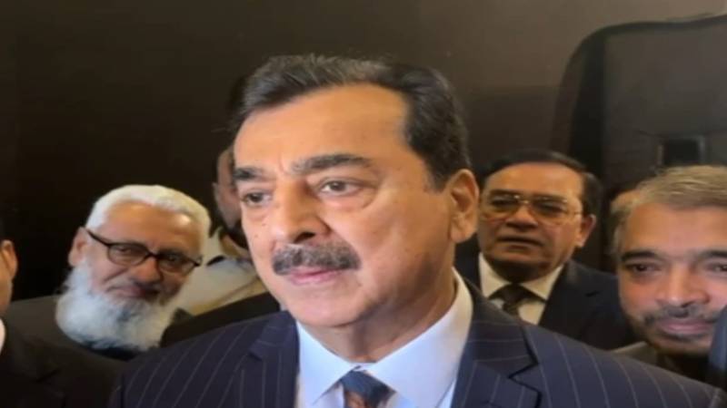 ایران امریکہ جنگ میں ثالثی کا کردار ہی پاکستان کی فتح ہے: چیئرمین سینیٹ یوسف رضا گیلانی 