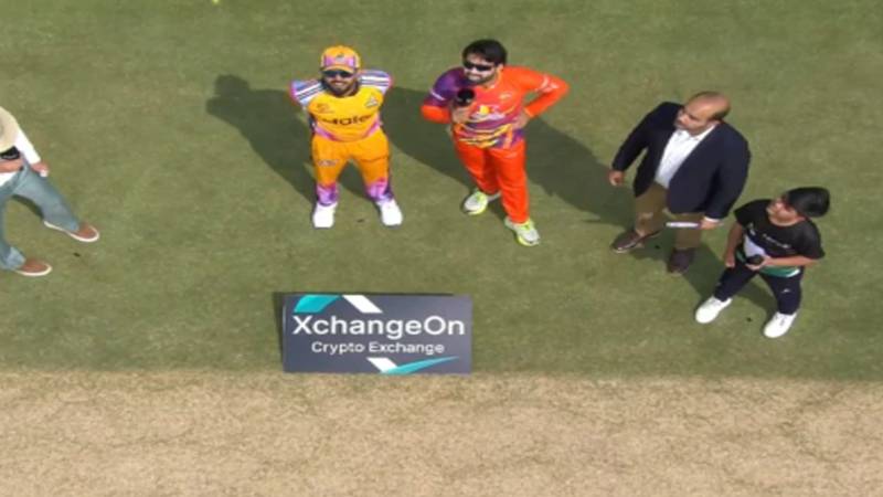 پی ایس ایل میچ: راولپنڈی ز نے پشاور زلمی کے خلاف ٹاس جیت کر بیٹنگ کا فیصلہ کر لیا